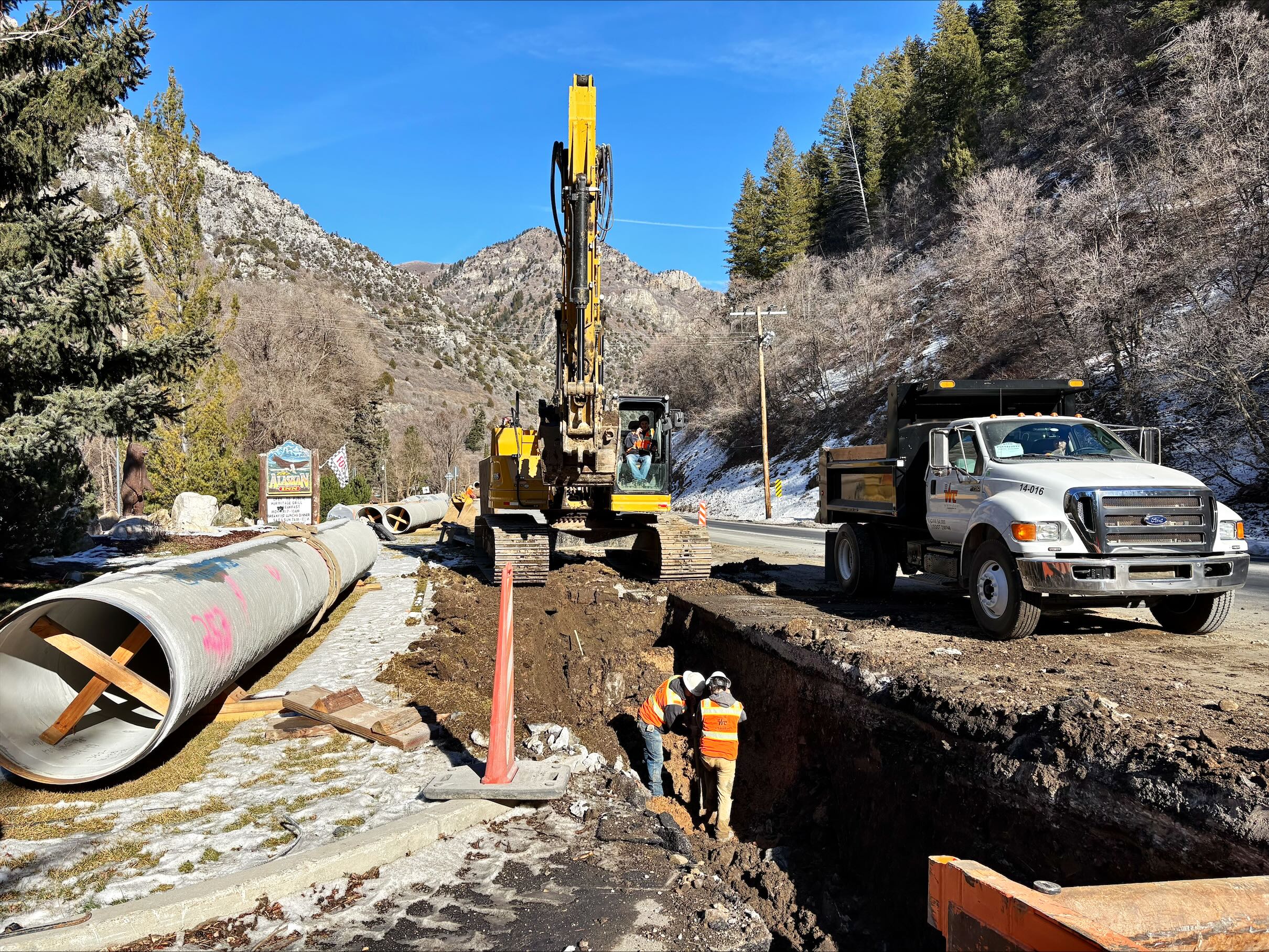 Pipeline work near Alaskan Inn